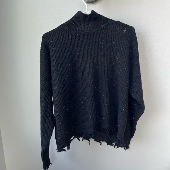 Zenana Outfitters Turtle Neck. - Picture 2 of 6